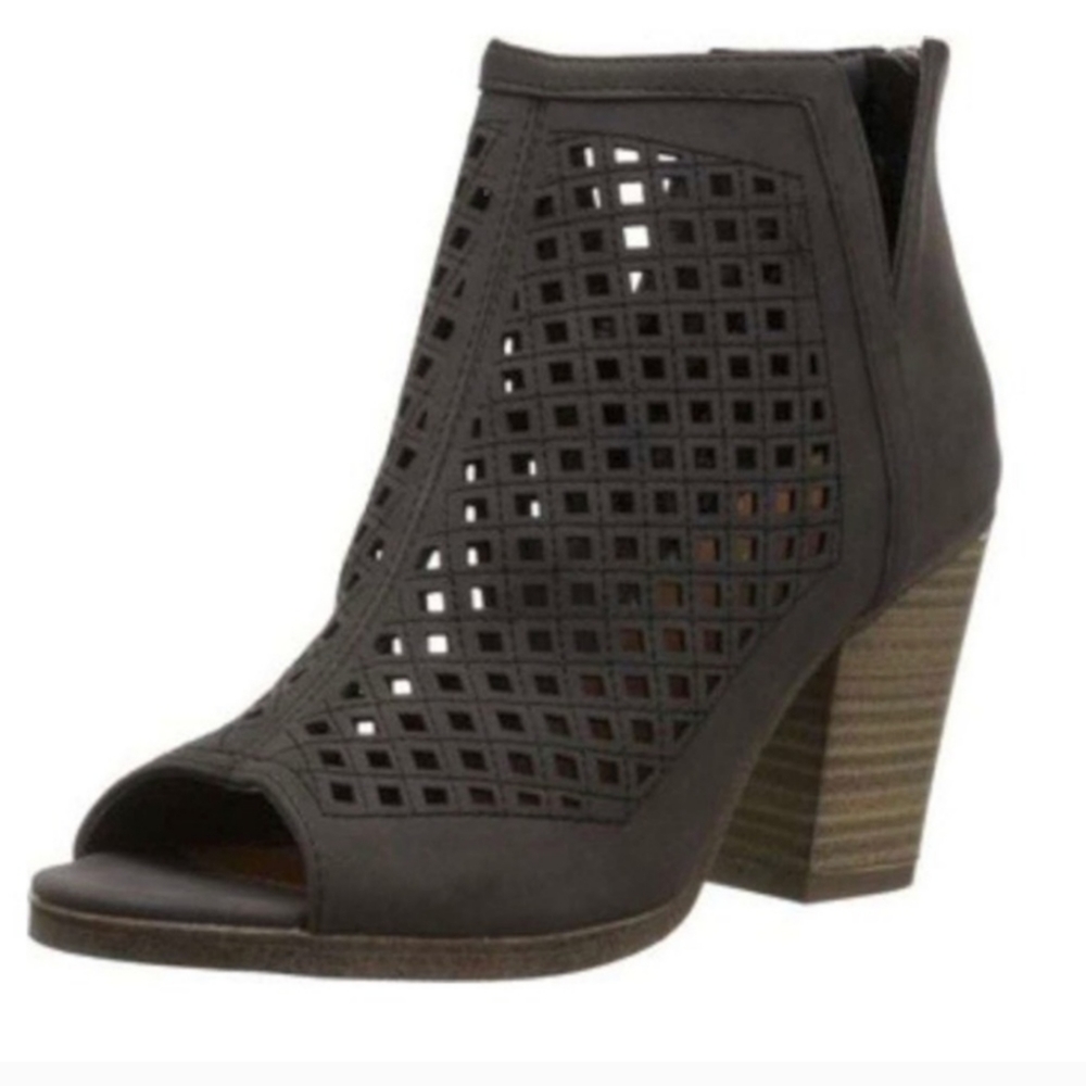 Sugar Vael Perforated peep toe heel size 10